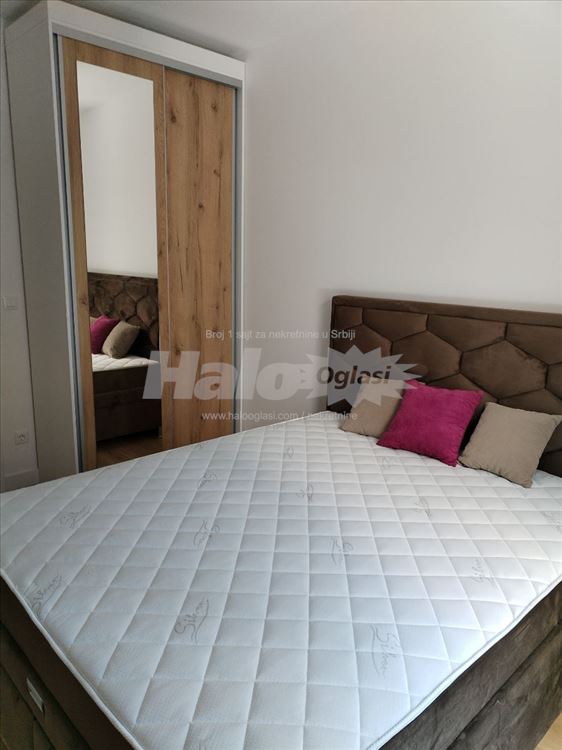 Novi Beograd, Blok 65, 2.0 soban Newport, namešten — 5