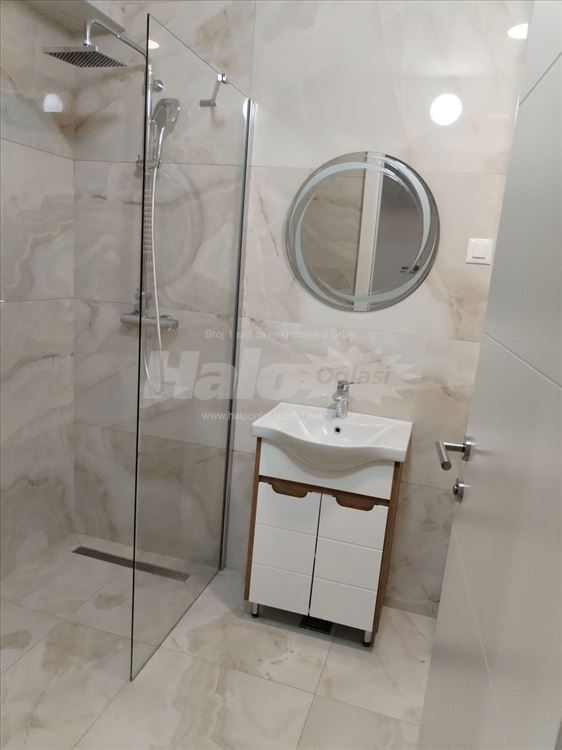 Novi Beograd, Blok 65, 2.0 soban Newport, namešten — 10