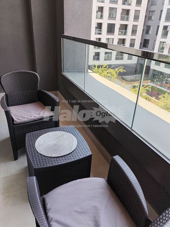 Novi Beograd, Blok 65, 2.0 soban Newport, namešten — 12