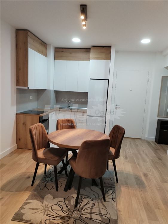 Novi Beograd, Blok 65, 2.0 soban Newport, namešten — 14