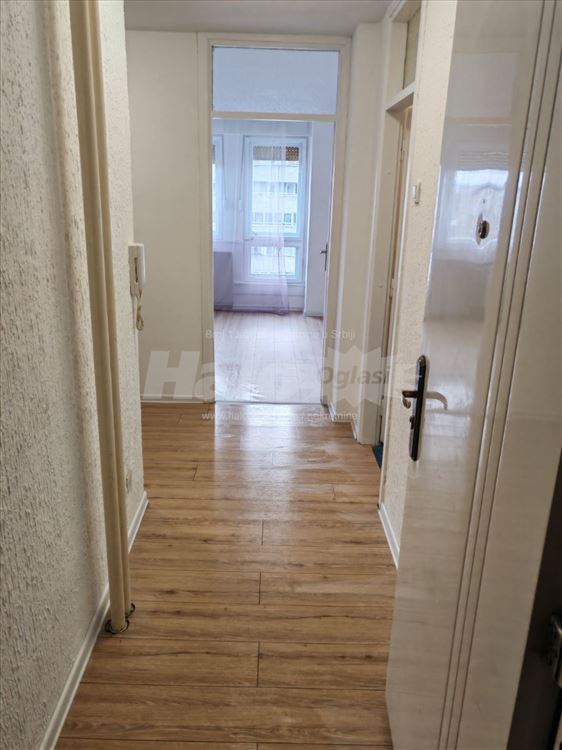 Novi Beograd, Blok 70, odličan — 2