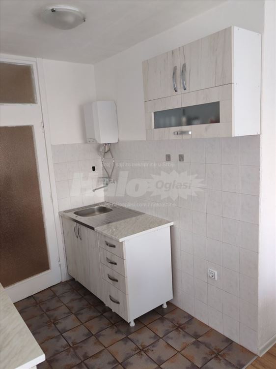 Novi Beograd, Blok 70, odličan — 12