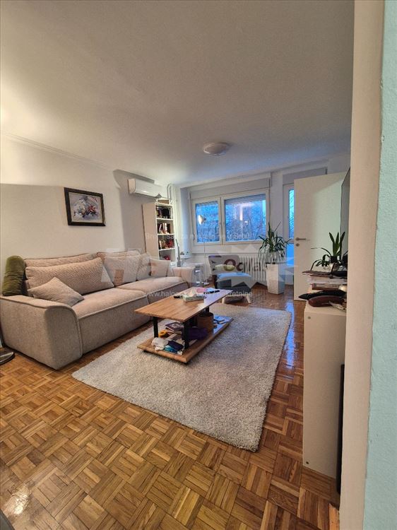 Novi Beograd, blok 70, potpuno RENOVIRAN 2025, LUX — 2