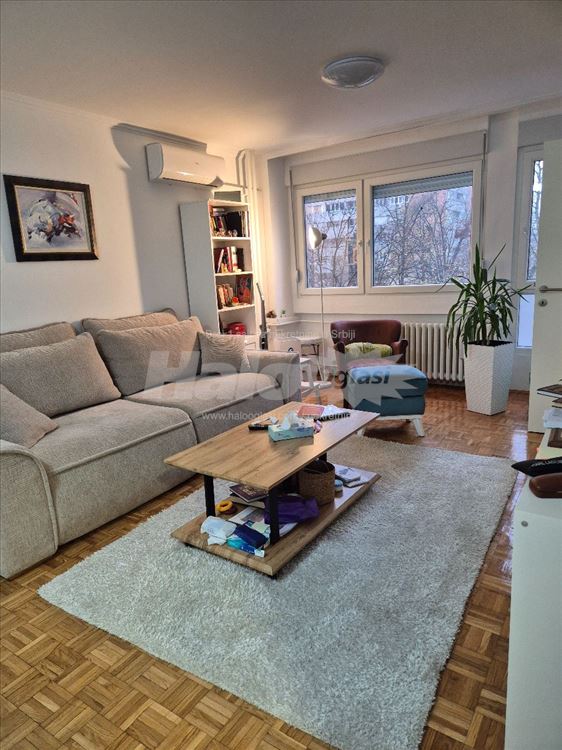 Novi Beograd, blok 70, potpuno RENOVIRAN 2025, LUX — 8