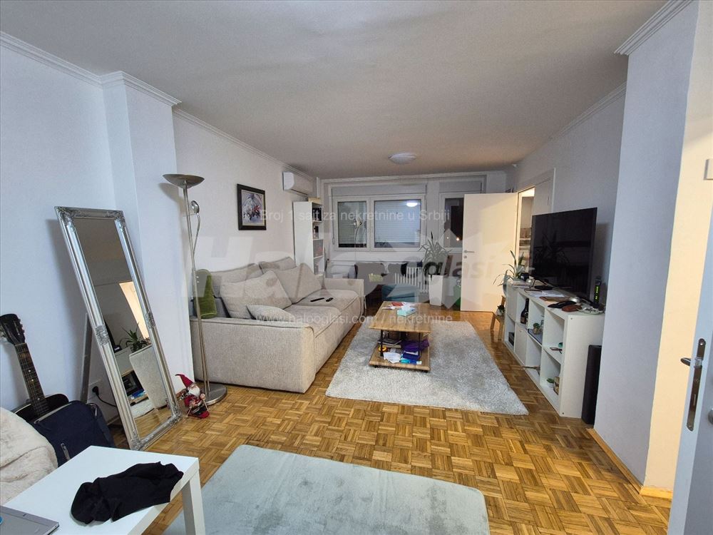 Novi Beograd, blok 70, potpuno RENOVIRAN 2025, LUX — 9