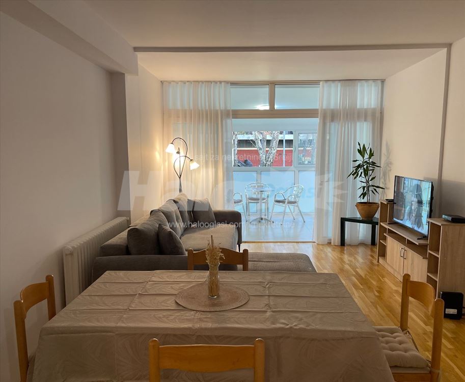 Novi Beograd - Blok 70a od 84m²  3.0 spavaćih soba — 2