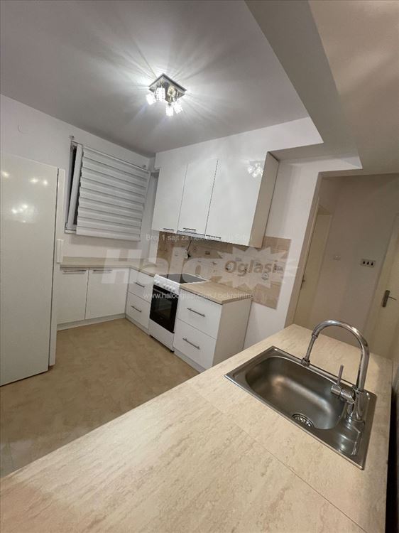 Novi Beograd - Blok 70a od 84m²  3.0 spavaćih soba — 6