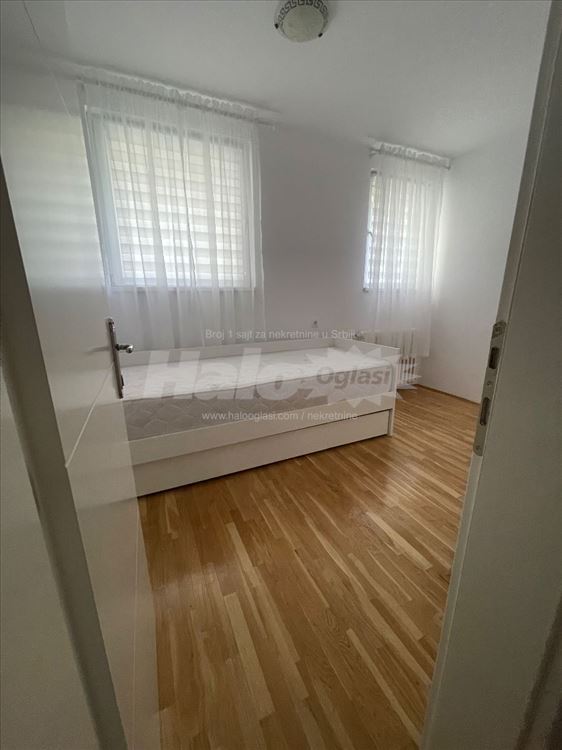 Novi Beograd - Blok 70a od 84m²  3.0 spavaćih soba — 13