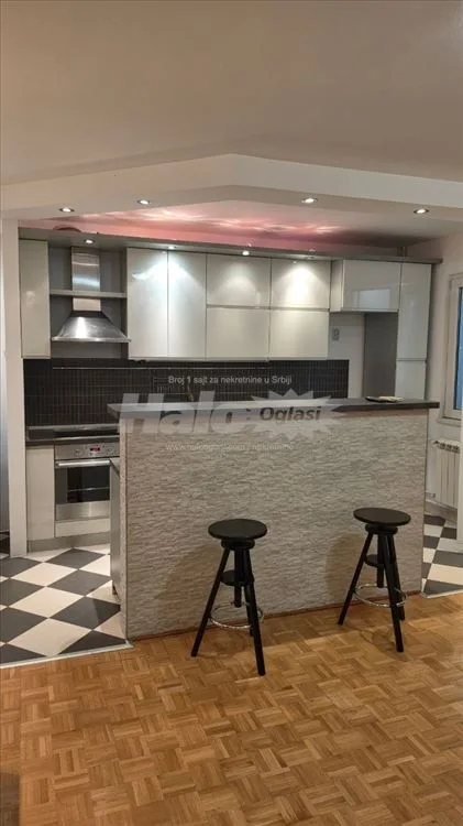 Novi Beograd – blok 71 | 68 m² | 2. sprat — 4