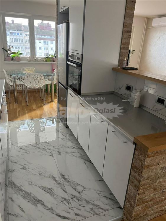 Novi Beograd, Blok 71 - Dr Ivana Ribara 75m2, 6/7, — 6