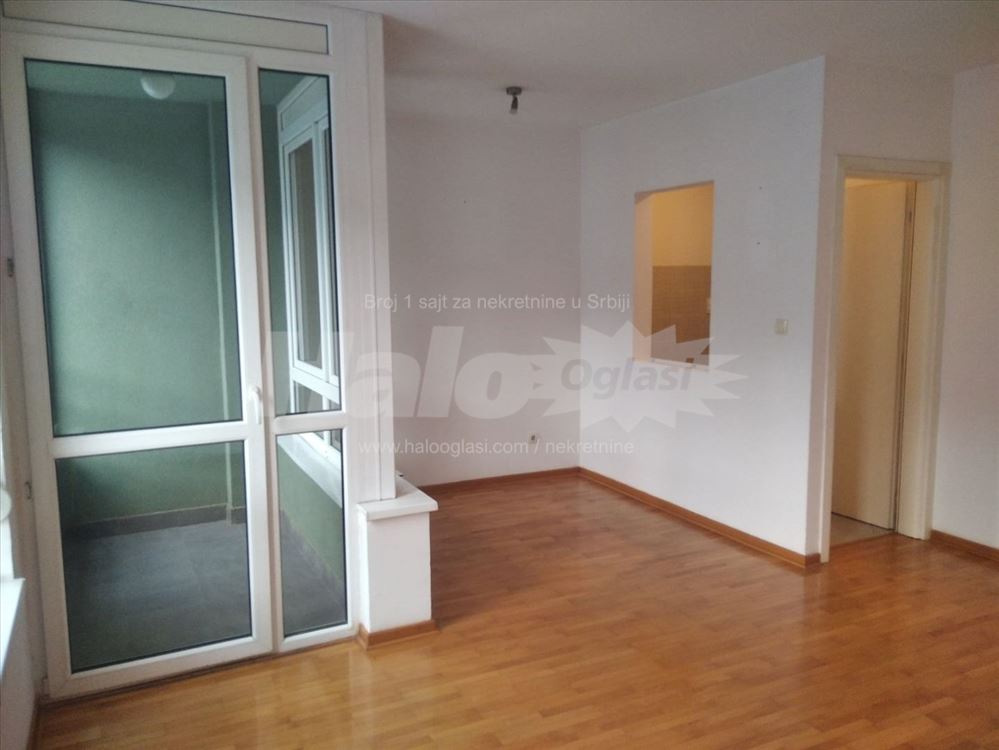 Novi Beograd, blok 72, jednosoban stan — 3