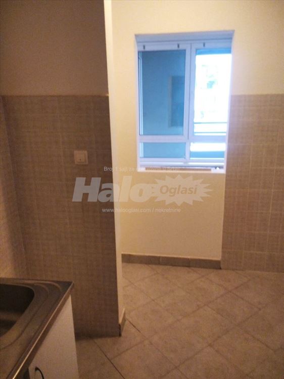 Novi Beograd, blok 72, jednosoban stan — 9