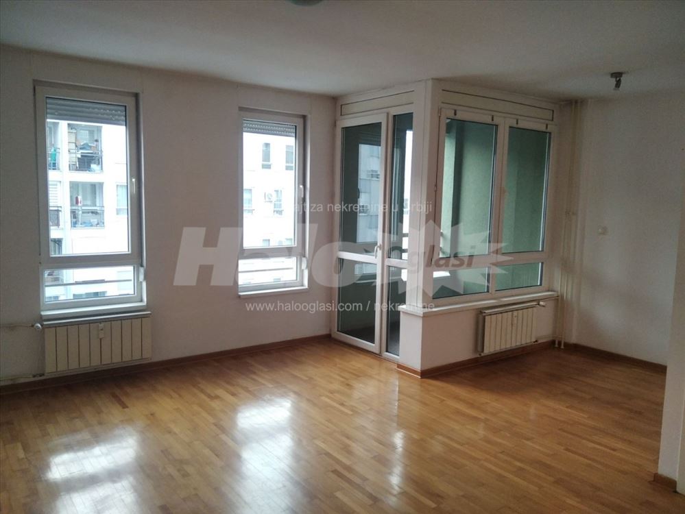 Novi Beograd, blok 72, jednosoban stan — 10