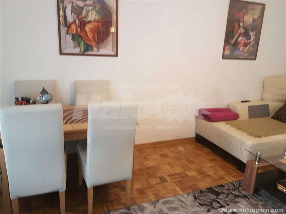 Novi Beograd, Dr. Ivana Ribara, odličan — 2