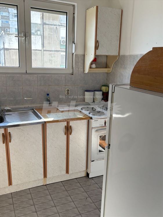 Novi Beograd dvosoban stan za izdavanje — 2