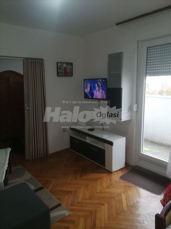Novi Beograd, Dzona Kenedija — 9