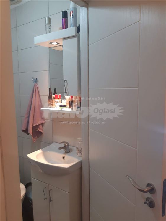 Novi Beograd-Fontana, renoviran,terasa,svetao — 10