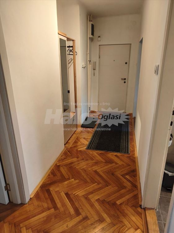Novi Beograd, Institut za majku i dete, dvosoban — 5
