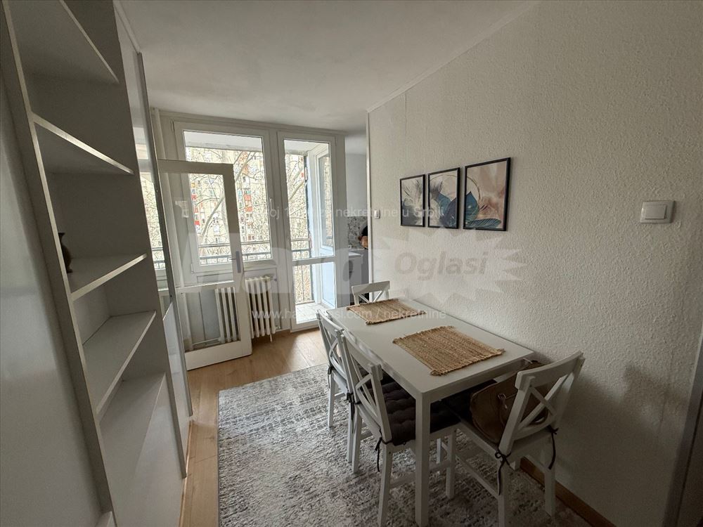 Novi Beograd - Jurija Gagarina, blok 61 — 4