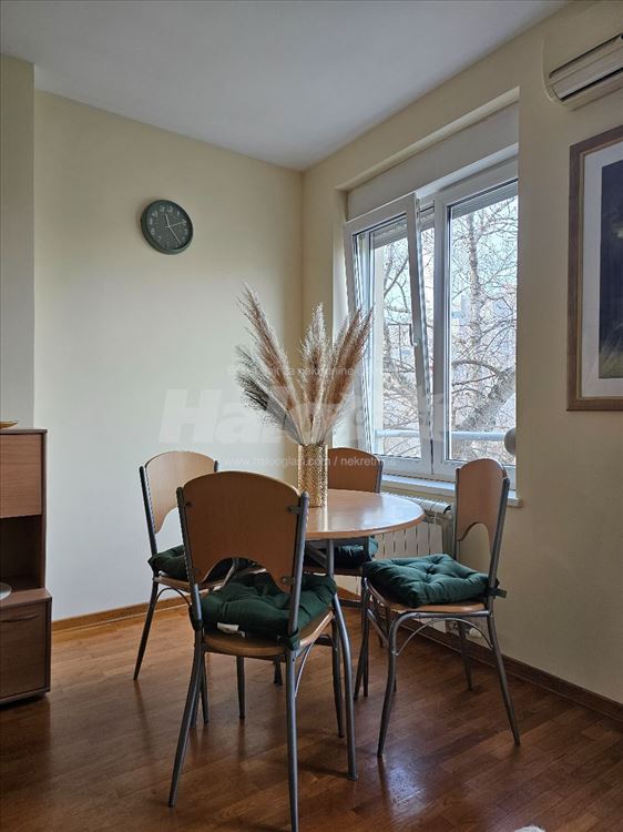 Novi Beograd, Jurija Gagarina — 12