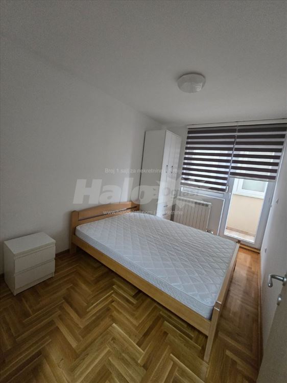Novi Beograd-Ledine -Valtrovićeva — 14