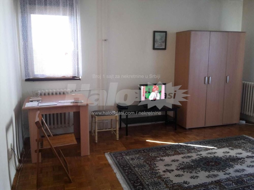 Novi Beograd — 4