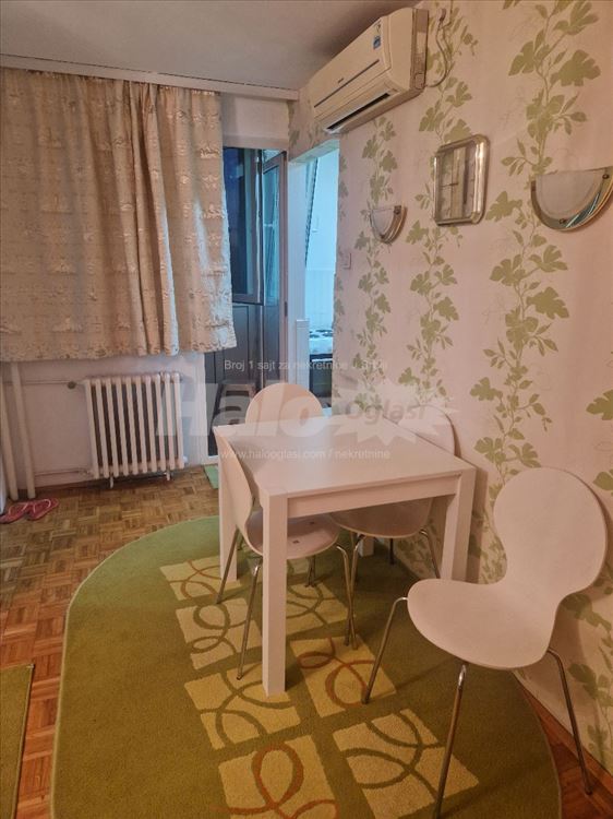 Novi Beograd - namešten stan na odličnoj lokaciji — 2