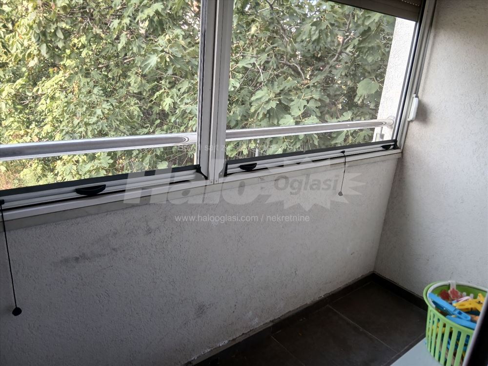 Novi Beograd početak Ledina jednoiposoban stan 43m — 5