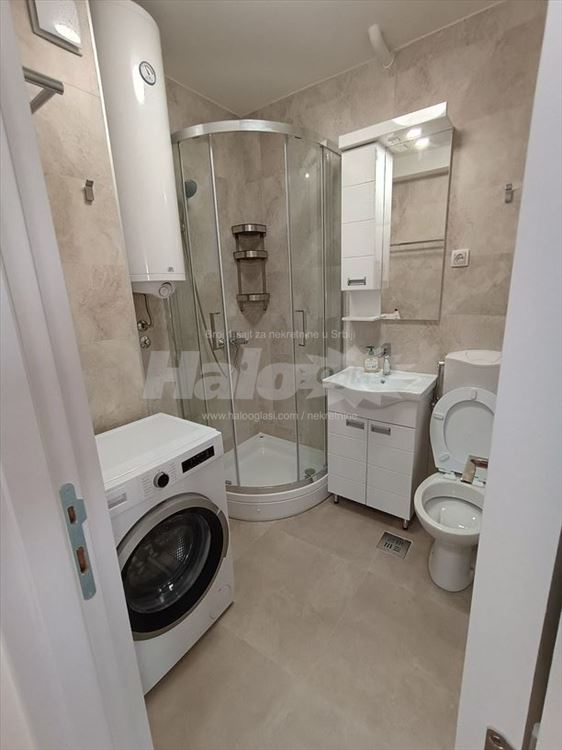 Novi Beograd, Stari Merkator, 58m2 — 11