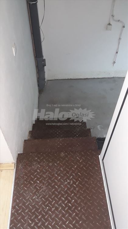 Novi Beograd YUBC Poslovni lokal 75m2x75m2 — 13