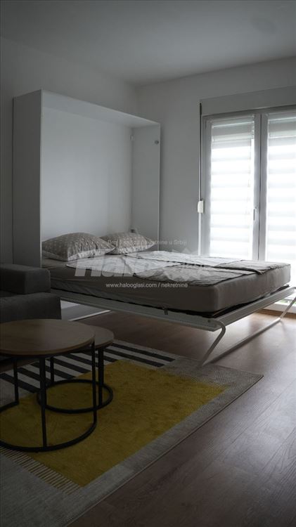 Novi Beograd,bl.61, svetao sa terasom 30m2 — 6