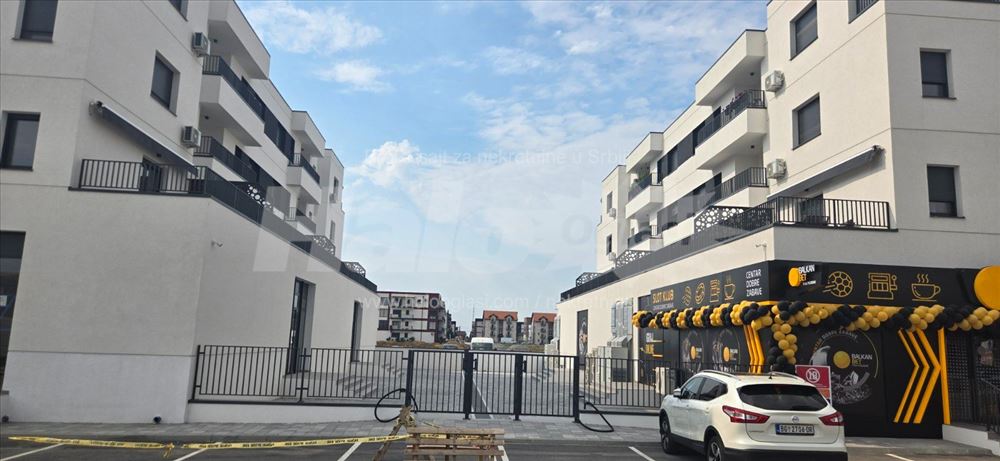 Novi blok ,,Ledine" -81m2+41m2  useljivo — 2