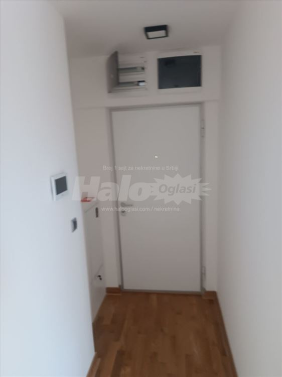 Novi blok ,,Ledine" -81m2+41m2  useljivo — 12