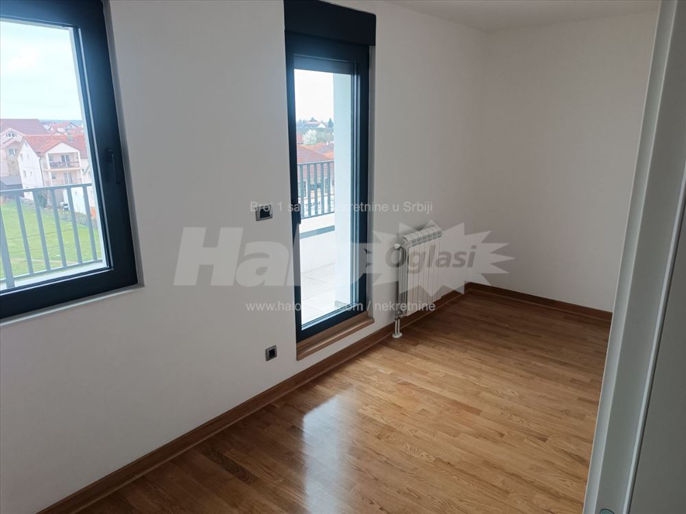 Novi blok ,,Ledine" -81m2+41m2  useljivo — 13