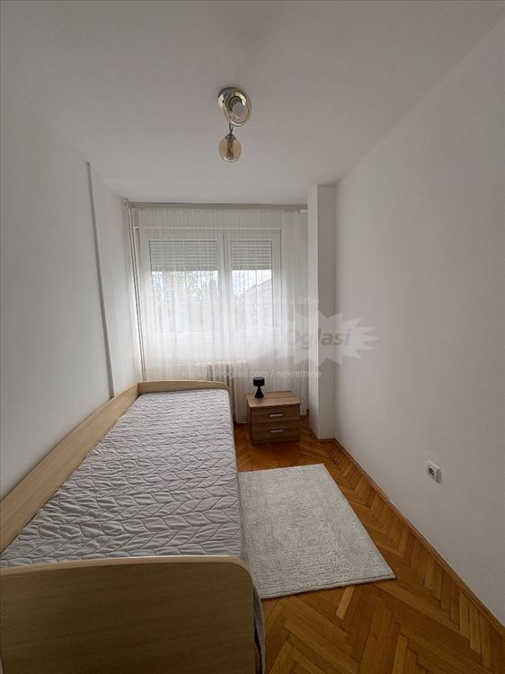 Novi Merkator, 3.0, 70m2 renoviran — 3