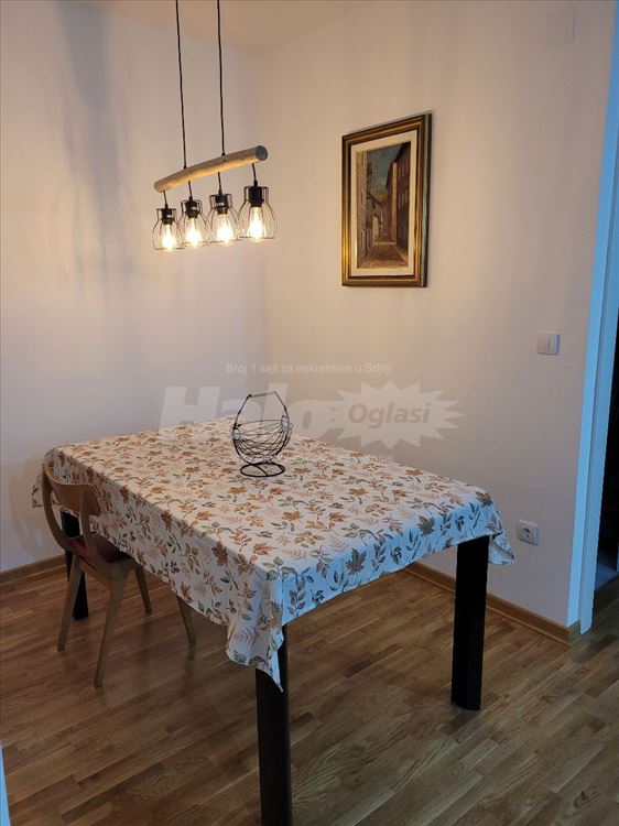 Novo 4 sobe stan, novogradnja, potpuno opremljen — 6