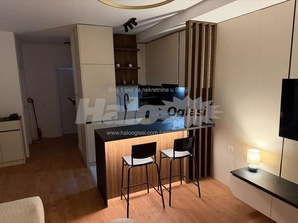 Novo, Sterijina, Surčin, 1.5, 37 m² sa parkingom — 5