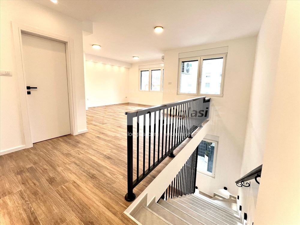 Novogradnja 115+30m2 — 13