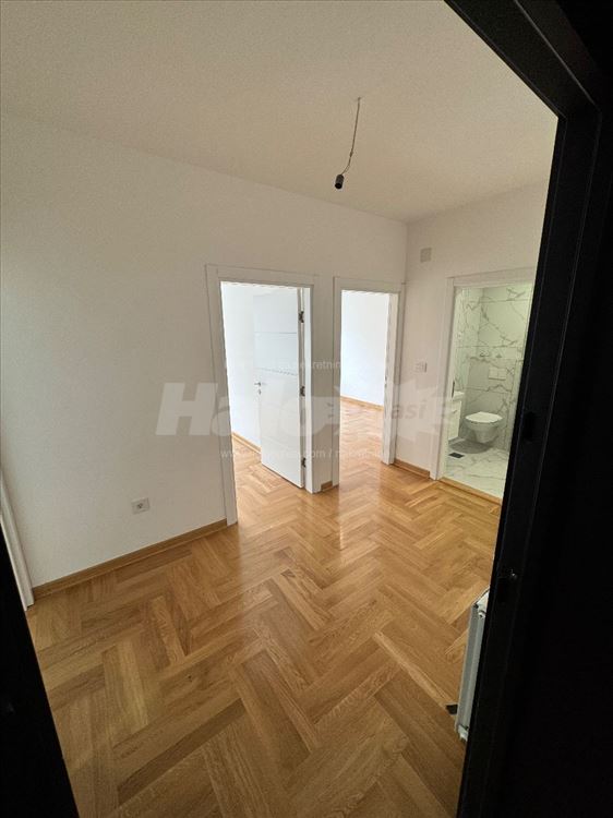 Novogradnja, 68m2, Uknjizen — 10