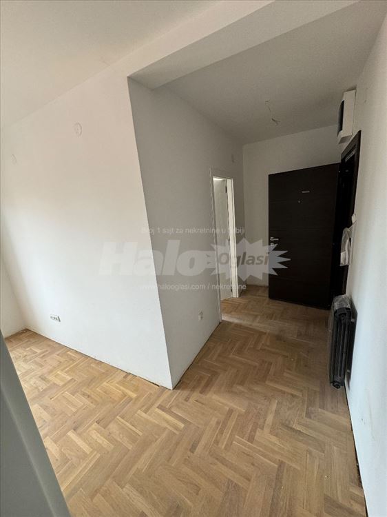 Novogradnja Cara Dušana,useljiv. 43m2,58m2 — 4