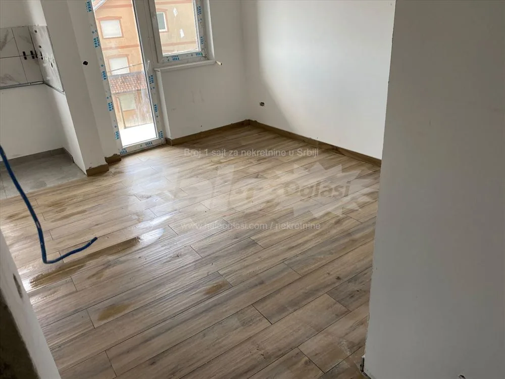 Novogradnja 50m2 dve spavace sobe i terasa! — 8