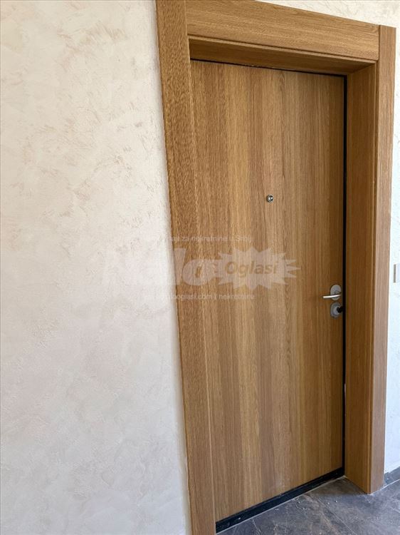 Novogradnja odmah useljiv stan — 13