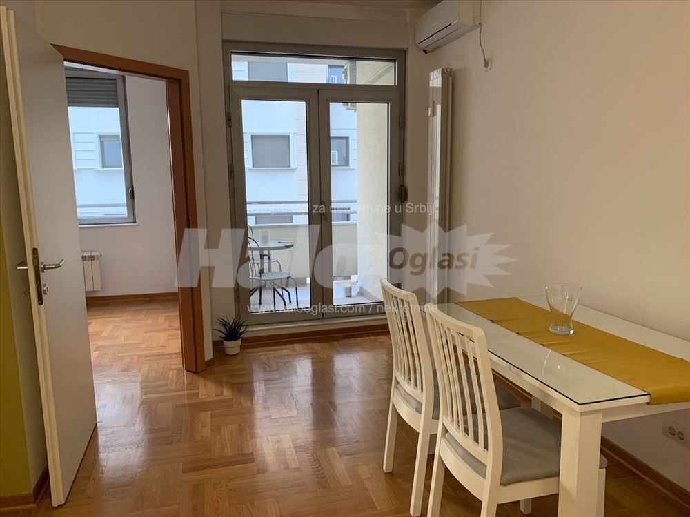 Novogradnja, sa garažnim mestom, preko puta ATŠ-a — 5