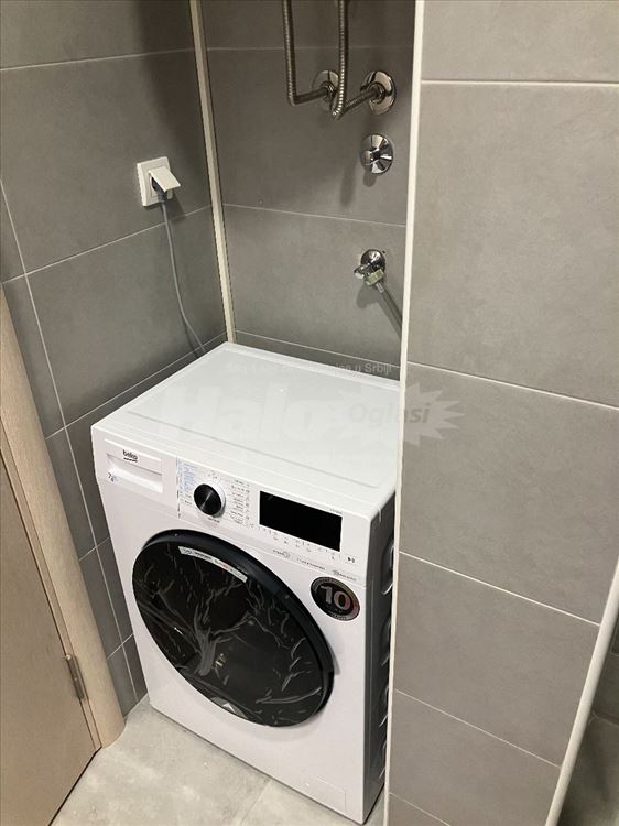 Novoopremljen, lux stan u novogradnji — 15