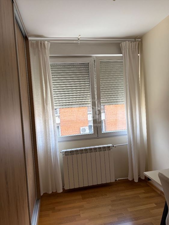 Nušićeva, jednoiposoban stan, 32m² — 6