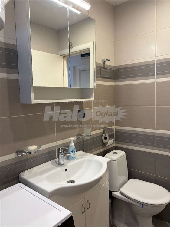 Nušićeva, jednoiposoban stan, 32m² — 13