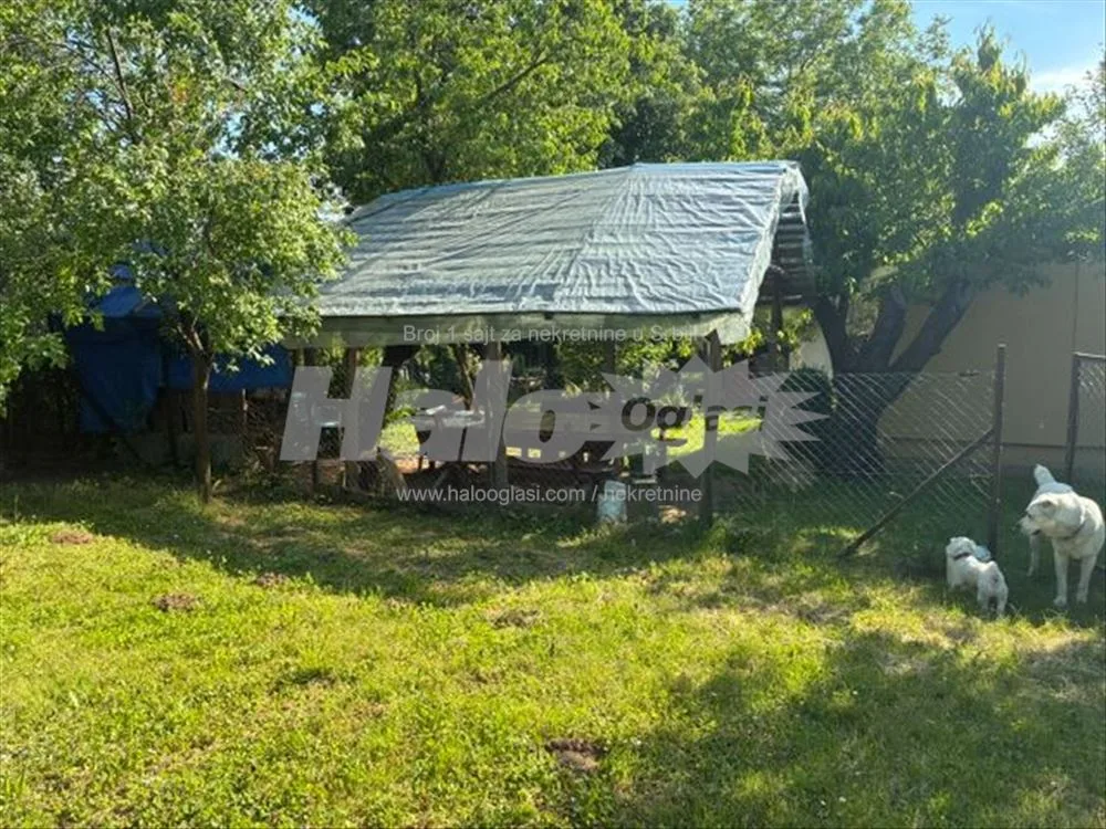 Oaza mira blizu Beograda: Kuća i 18 ari + suma — 4