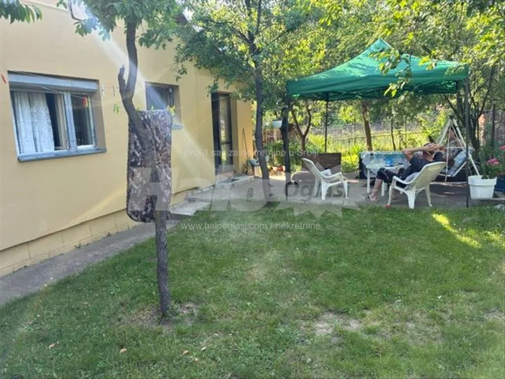 Oaza mira blizu Beograda: Kuća i 18 ari + suma — 6