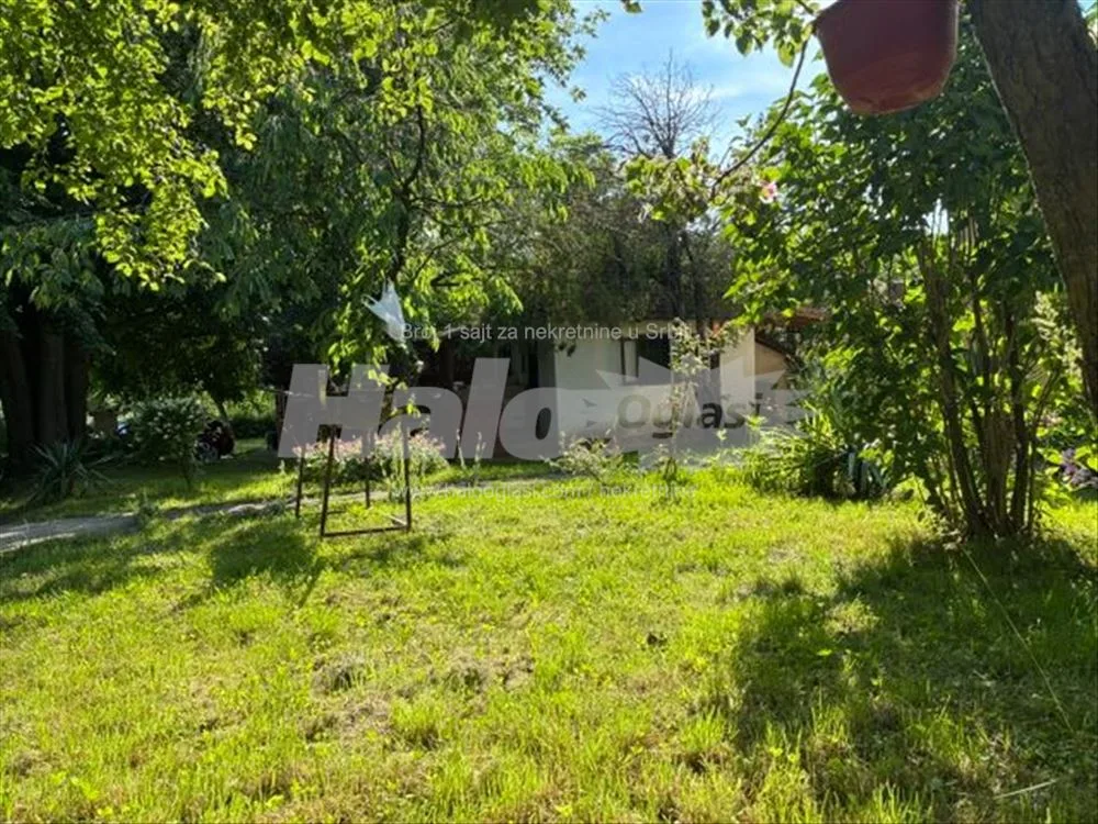 Oaza mira blizu Beograda: Kuća i 18 ari + suma — 8