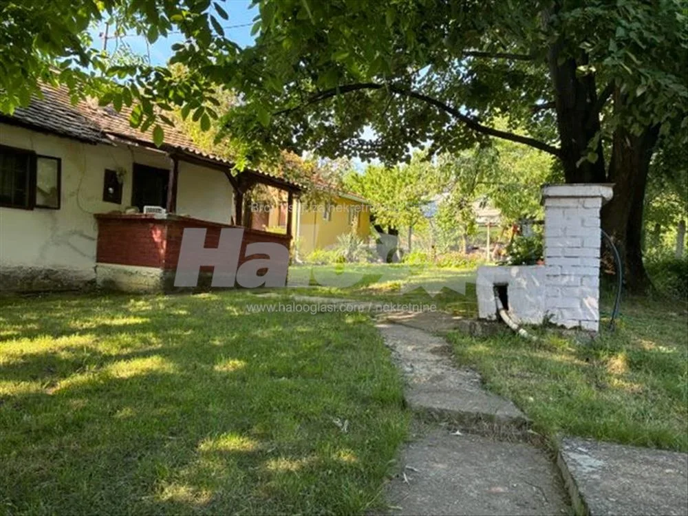 Oaza mira blizu Beograda: Kuća i 18 ari + suma — 14
